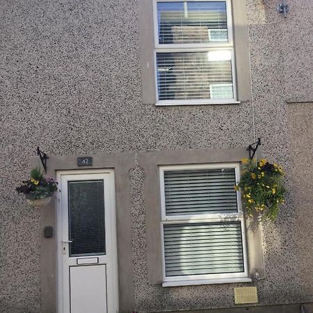 Open Plan Townhouse Apartment Caernarfon Exterior foto